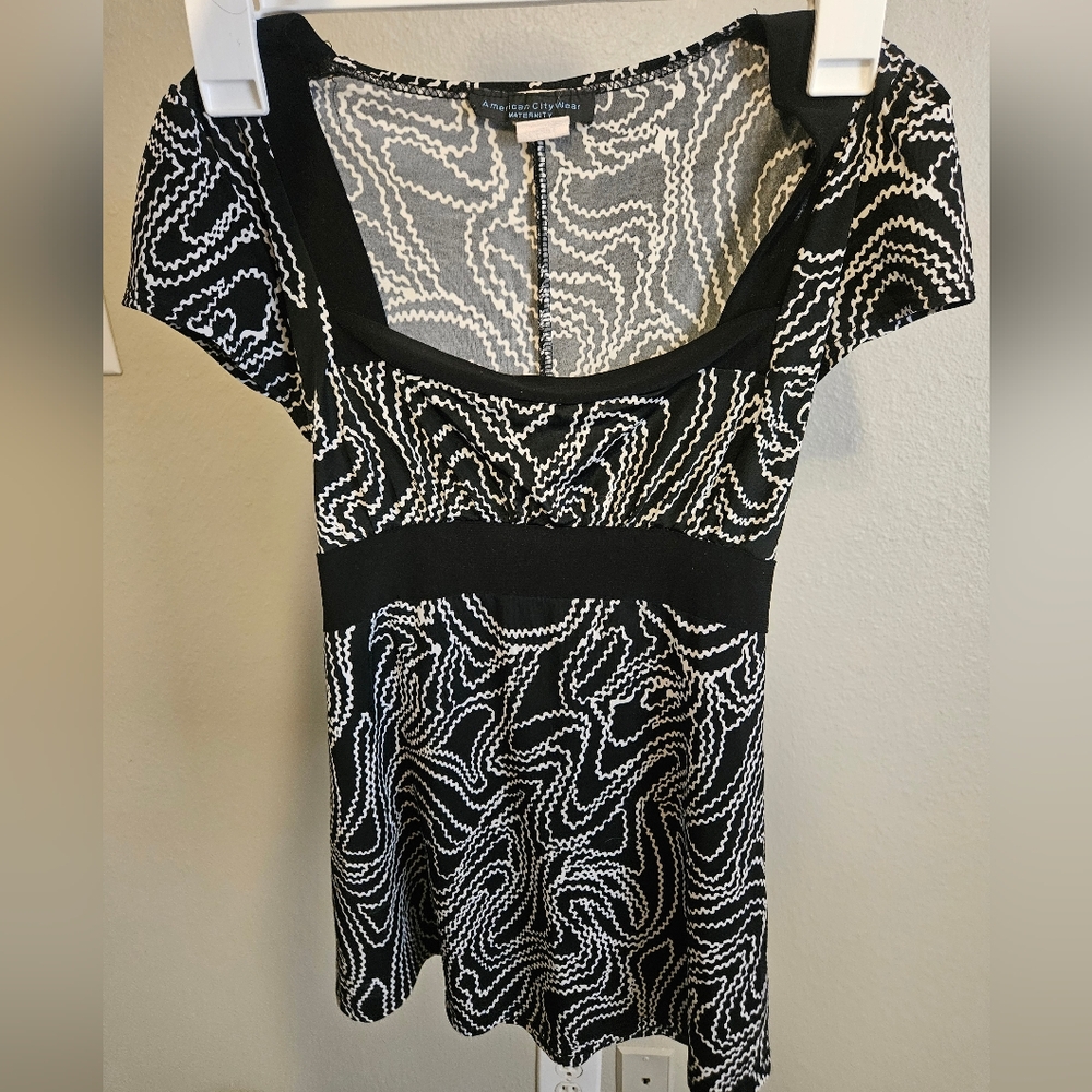 Y2K American City Wear Monochrome Maternity Top